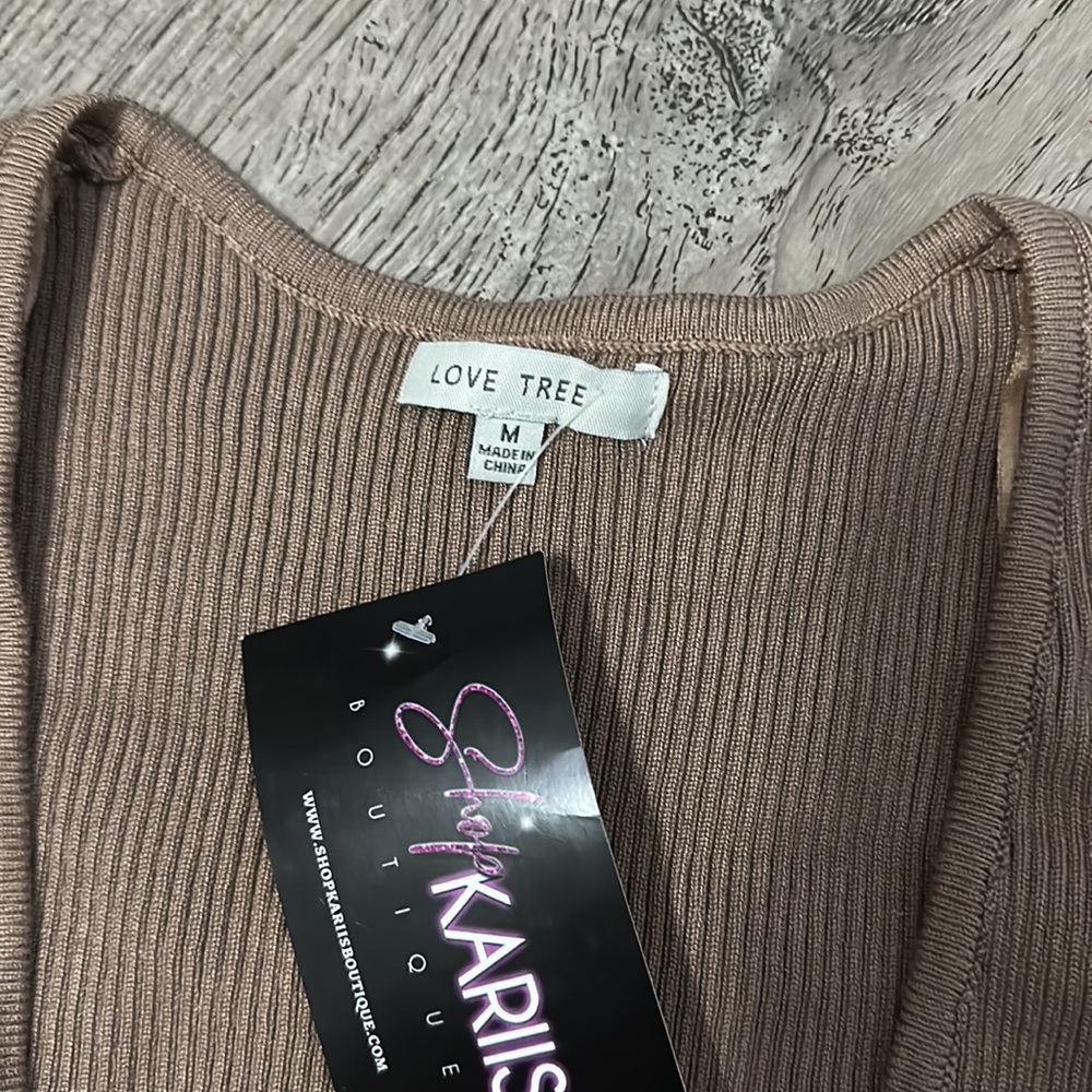 Taupe Ribbed Crop Top - Picture 2 of 3